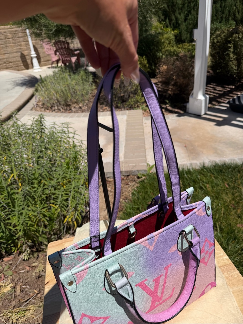 Gradient Monogram Bag - Picture 9 of 12